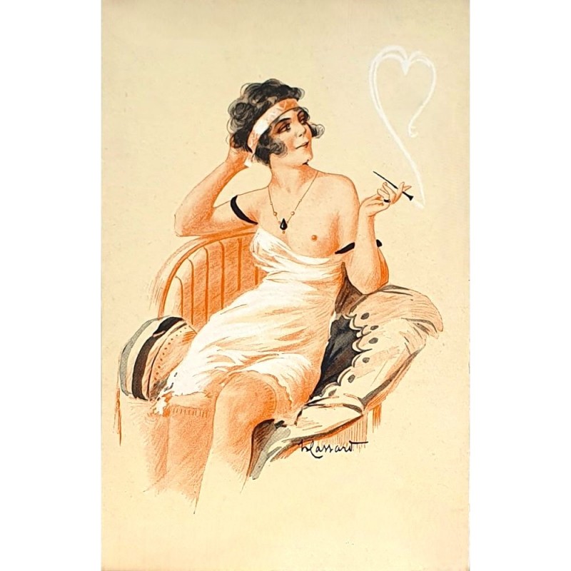 Carte postale Massart années folles "Femme en déshabillé assise avec cigarette"