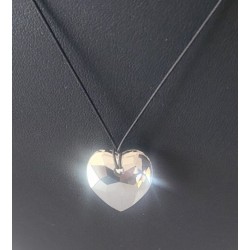 Collier avec pendentif cœur en cristal gris translucide