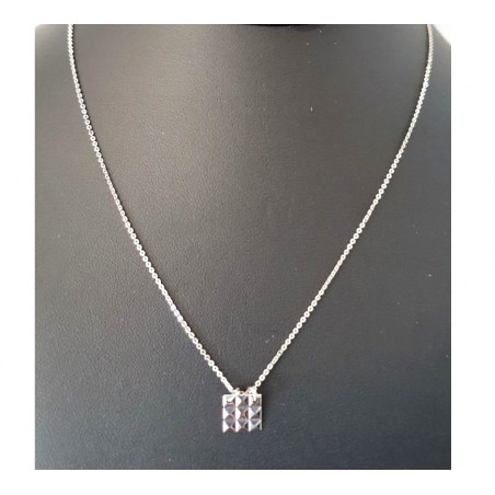 Collier en argent AG925 avec petit pendentif carré micro pyramides