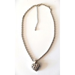 Collier argenté avec pendentif deux cœurs